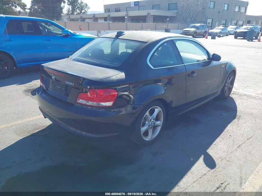 2009 BMW 128I
