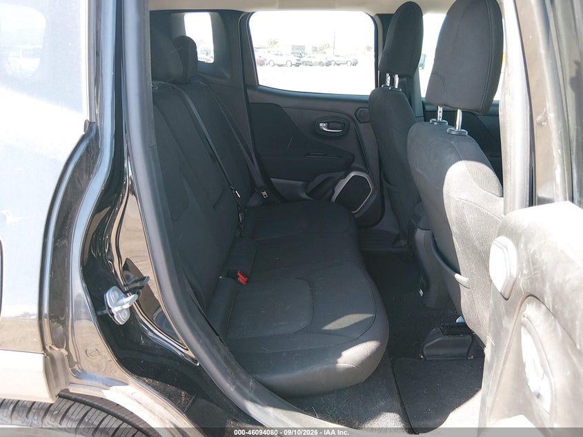 2015 JEEP RENEGADE auction photo 8