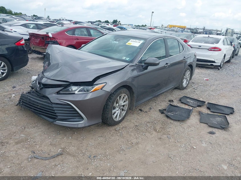 TOYOTA CAMRY - zdjęcie 2