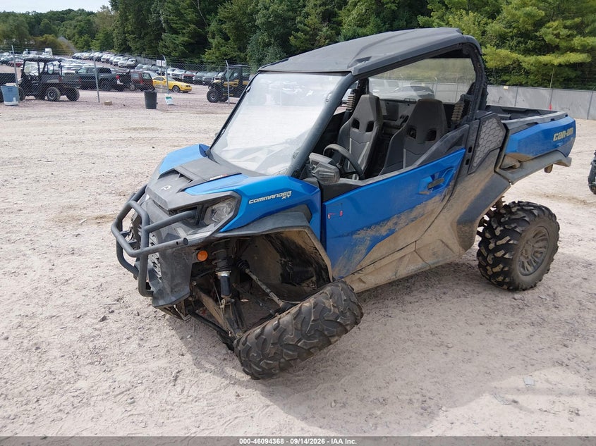 2022 CAN-AM COMMANDER