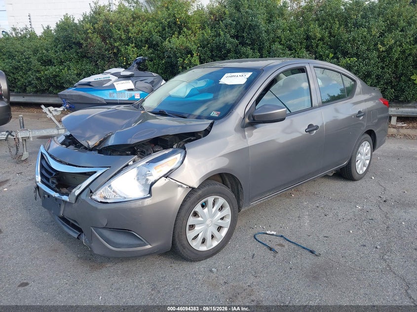 2016 NISSAN VERSA auction photo 2