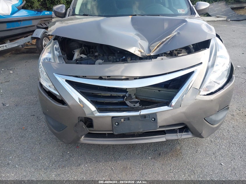 2016 NISSAN VERSA auction photo 6