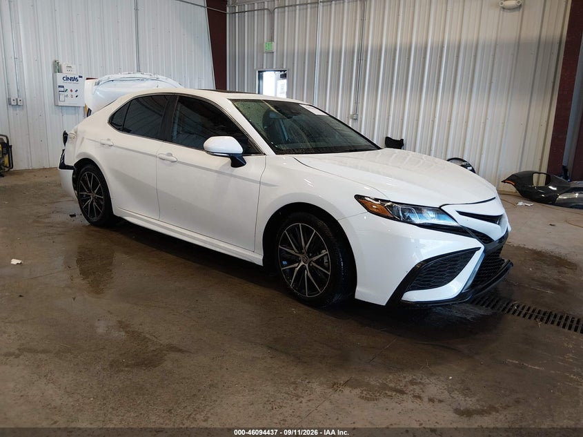 TOYOTA CAMRY - zdjęcie 1