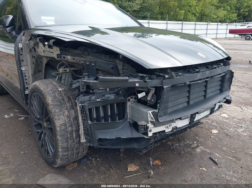 PORSCHE CAYENNE - zdjęcie 18