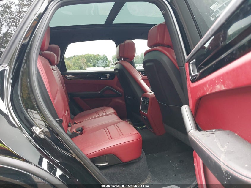 PORSCHE CAYENNE - zdjęcie 8