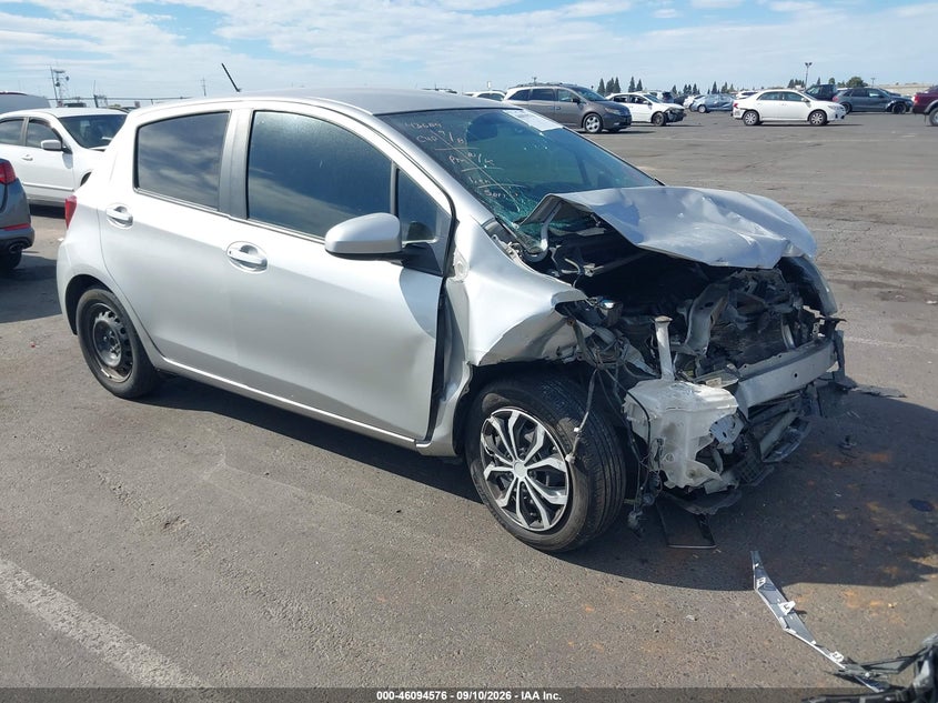Vin: vnkktud36fa031677, lot: 46594183, toyota yaris l 2015 img_1