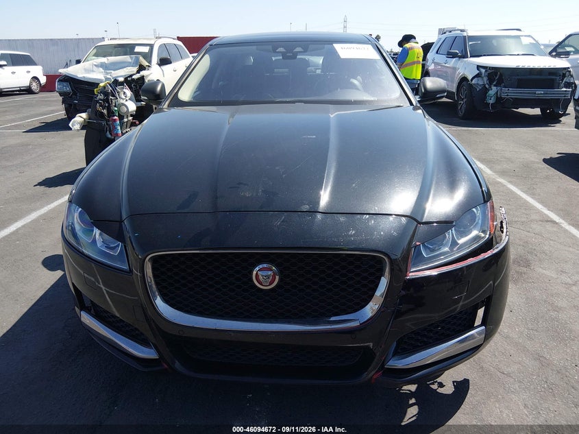 JAGUAR XF - zdjęcie 12