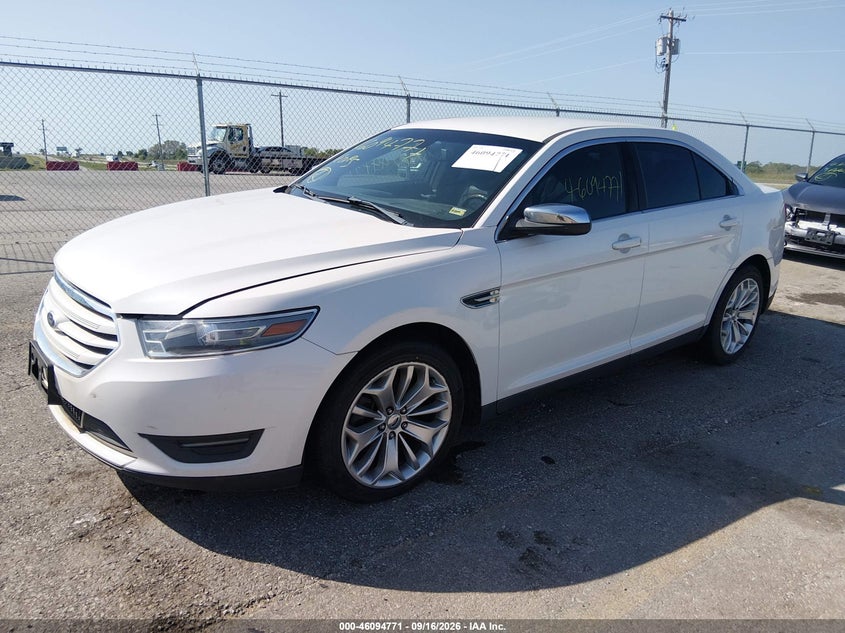 2013 FORD TAURUS auction photo 2