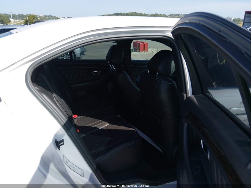 2013 FORD TAURUS auction photo 8