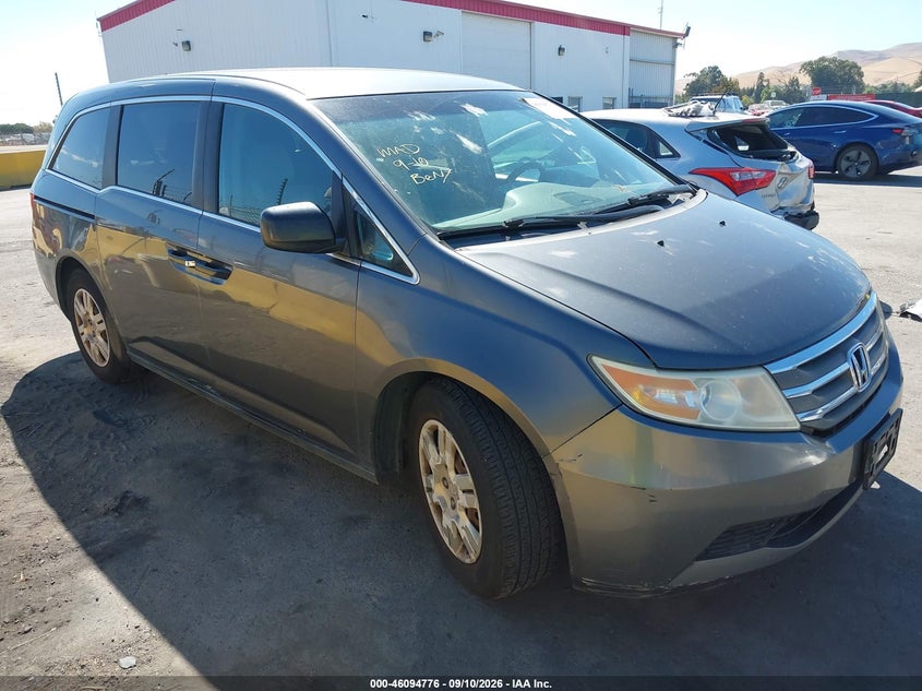 2013 HONDA ODYSSEY auction photo 1