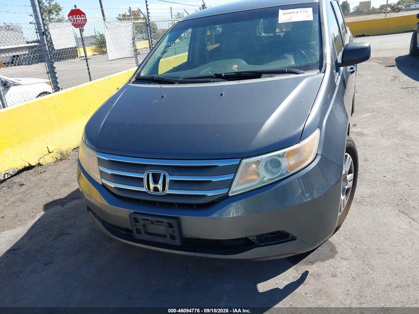 2013 HONDA ODYSSEY auction photo 6