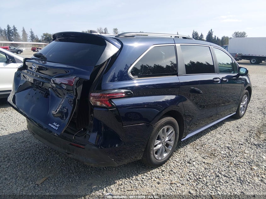 Vin: 5tdjskfc2rs151489, lot: 46594575, toyota sienna xle 20244