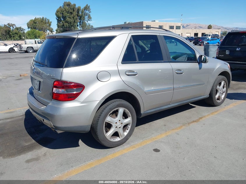 2008 MERCEDES-BENZ ML 350 auction photo 4