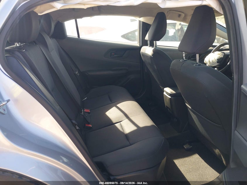 TOYOTA PRIUS - zdjęcie 8