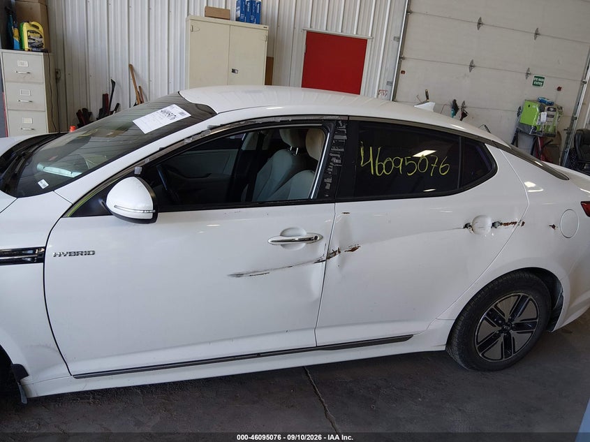 2013 KIA OPTIMA HYBRID auction photo 6