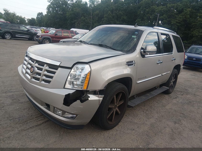 2008 CADILLAC ESCALADE auction photo 2