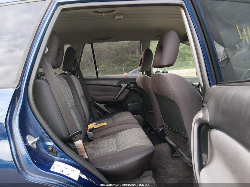 2005 TOYOTA RAV4 auction photo 8