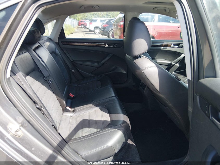 VOLKSWAGEN PASSAT 2015 VIN 1VWCT7A34FC056095