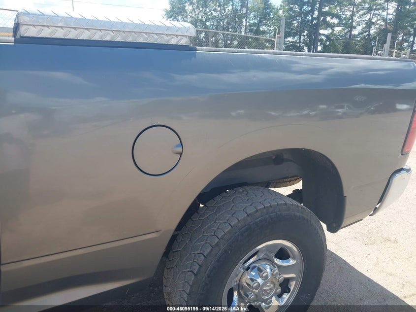 RAM 2500 2013 VIN 3C6TR5CTXDG608008