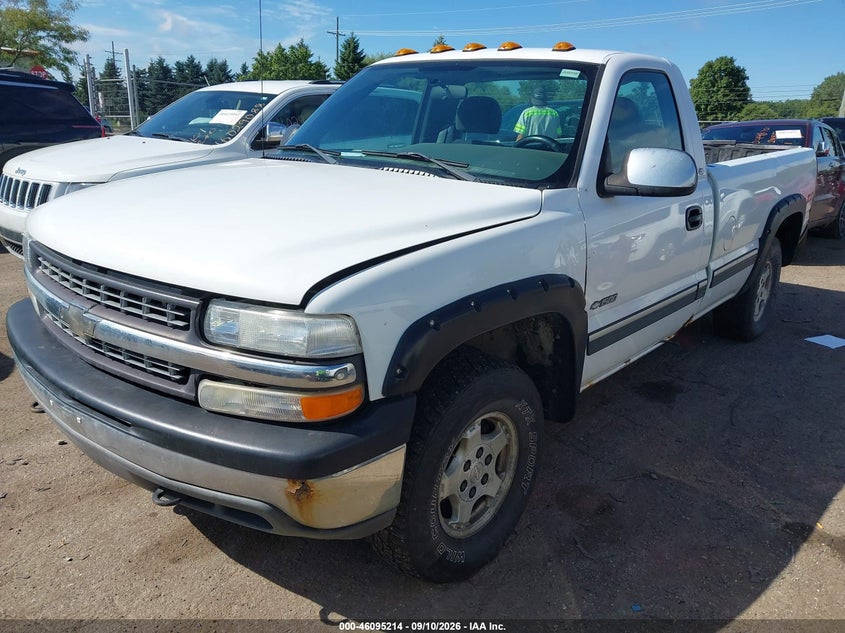 2001 CHEVROLET SILVERADO 1500 auction photo 2