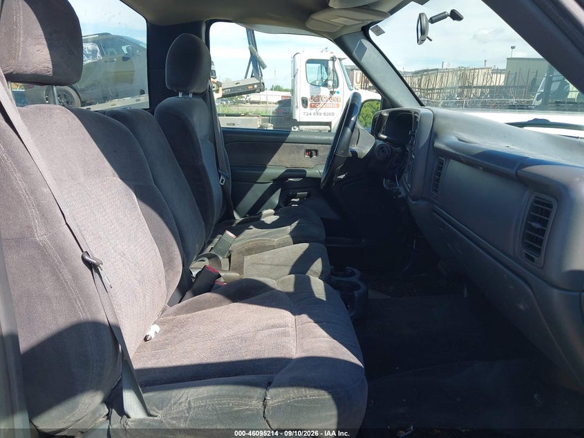 2001 CHEVROLET SILVERADO 1500 auction photo 5