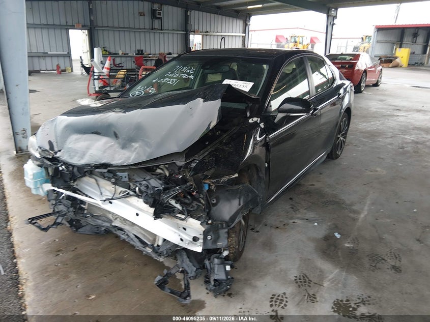 Vin: jtnb11hk4j3037551, lot: 46594842, toyota camry se 20182
