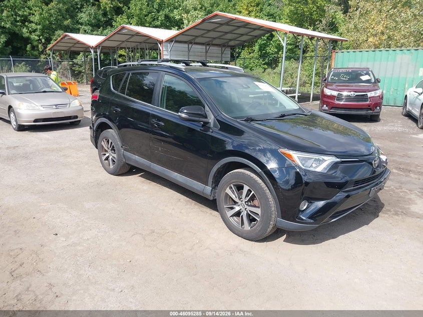 2018 TOYOTA RAV4 auction photo 1
