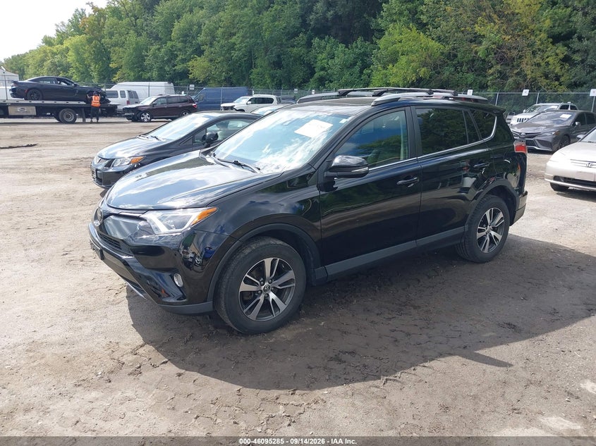 2018 TOYOTA RAV4 auction photo 2