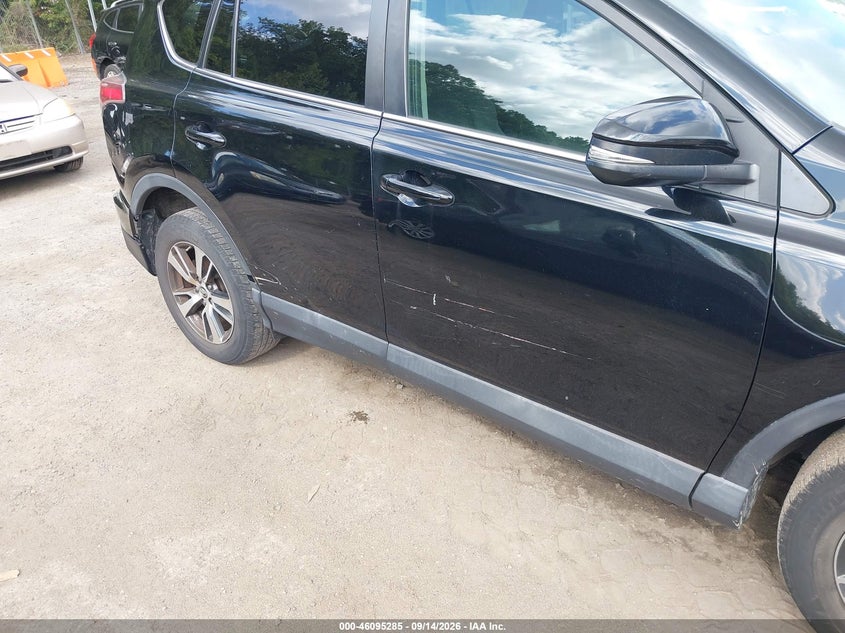 2018 TOYOTA RAV4 auction photo 6