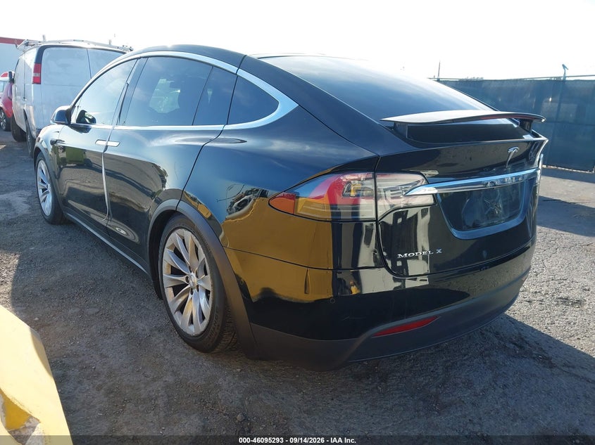 Vin: 5yjxcde27hf049281, lot: 46594900, tesla model x 100d/75d/90d 20173