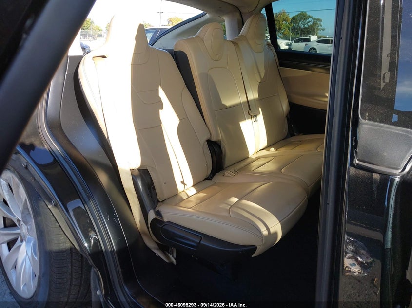 TESLA MODEL X 2017 VIN 5YJXCDE27HF049281