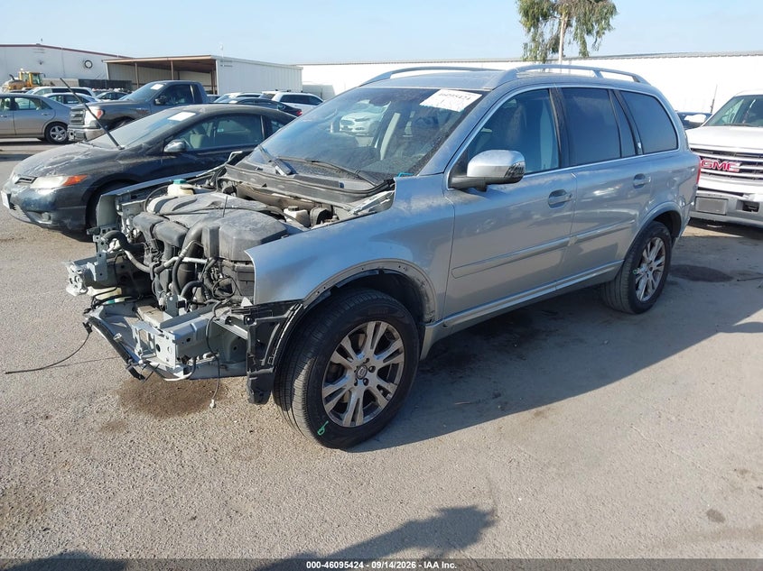 2014 Volvo XC90, Front End, IAAI, VIN YV4952CY4E1687195 — photo 2