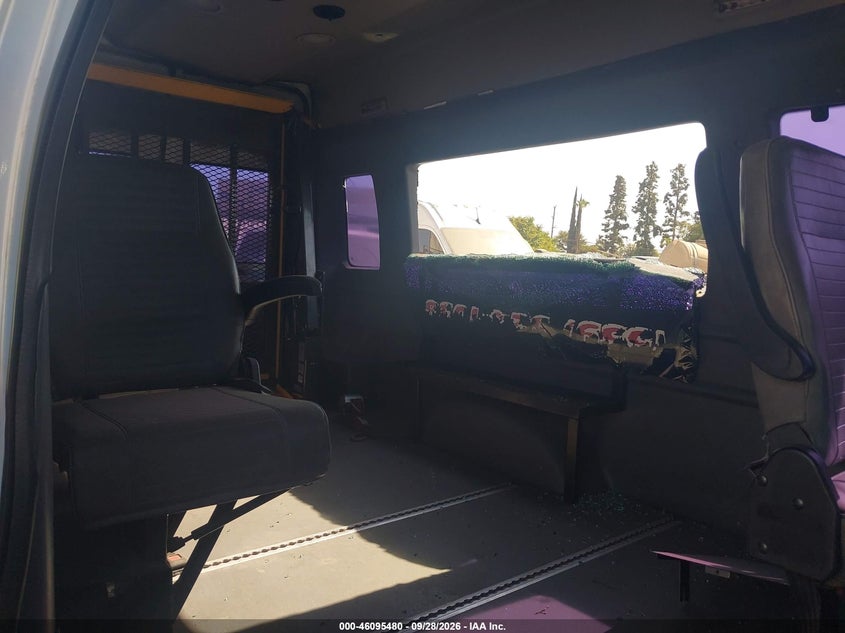 2008 FORD E-250 COMMERCIAL/RECREATIONAL · Фото 8