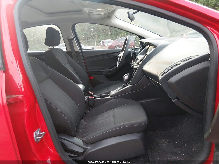 2017 FORD FOCUS auction photo 5