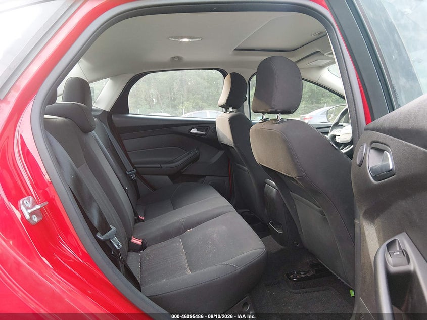 2017 FORD FOCUS auction photo 8