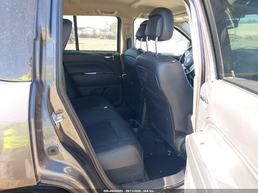 2017 JEEP COMPASS auction photo 8