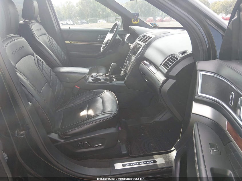 2018 FORD EXPLORER auction photo 5