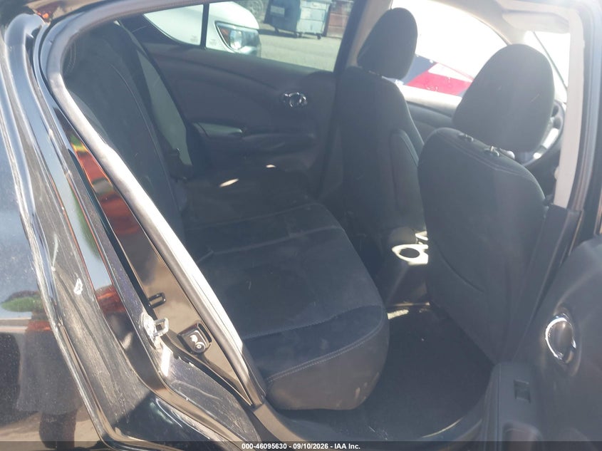 2016 NISSAN VERSA auction photo 8