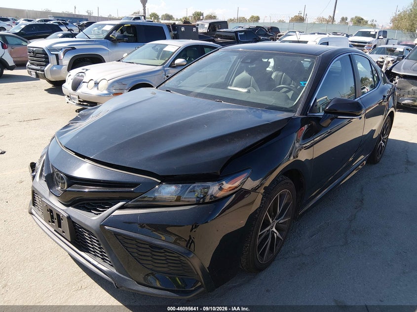 Vin: 4t1g11ak9nu711080, lot: 46595248, toyota camry se 20222