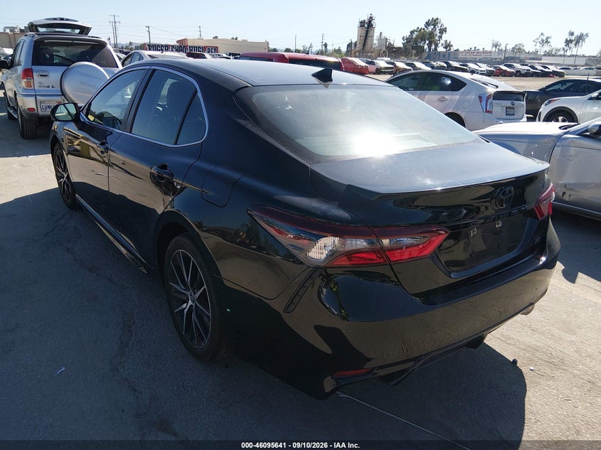 Vin: 4t1g11ak9nu711080, lot: 46595248, toyota camry se 20223