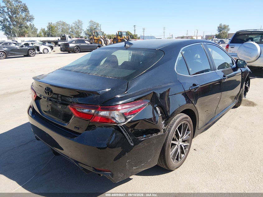 Vin: 4t1g11ak9nu711080, lot: 46595248, toyota camry se 20224