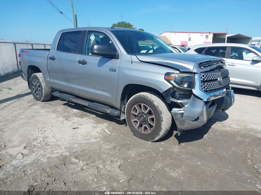 TOYOTA TUNDRA - zdjęcie 1