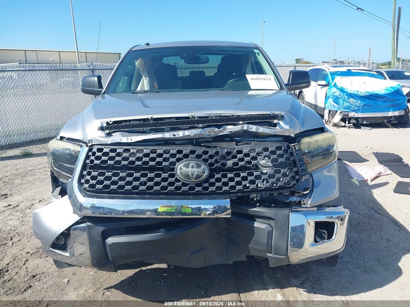 TOYOTA TUNDRA - zdjęcie 13