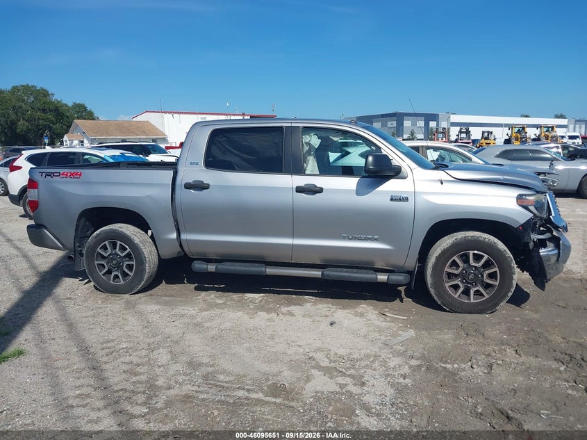 TOYOTA TUNDRA - zdjęcie 14