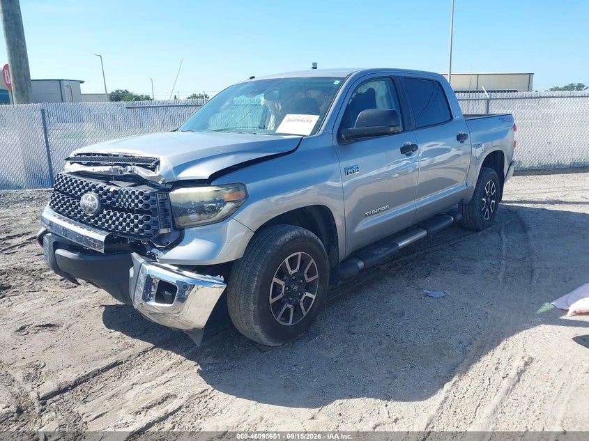 TOYOTA TUNDRA - zdjęcie 2