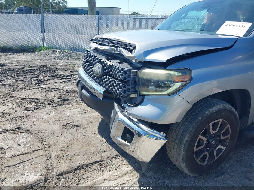 TOYOTA TUNDRA - zdjęcie 6