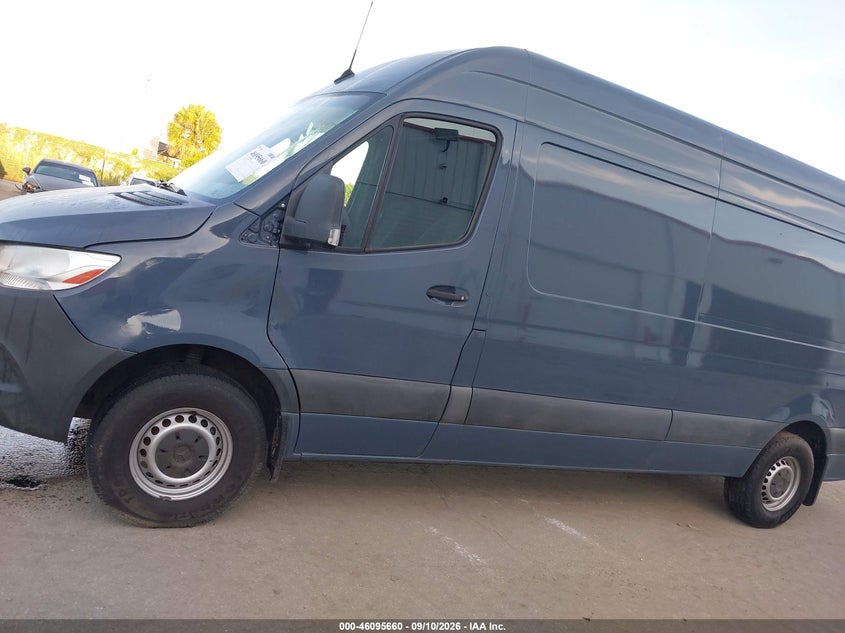 2019 MERCEDES-BENZ SPRINTER 2500 auction photo 6