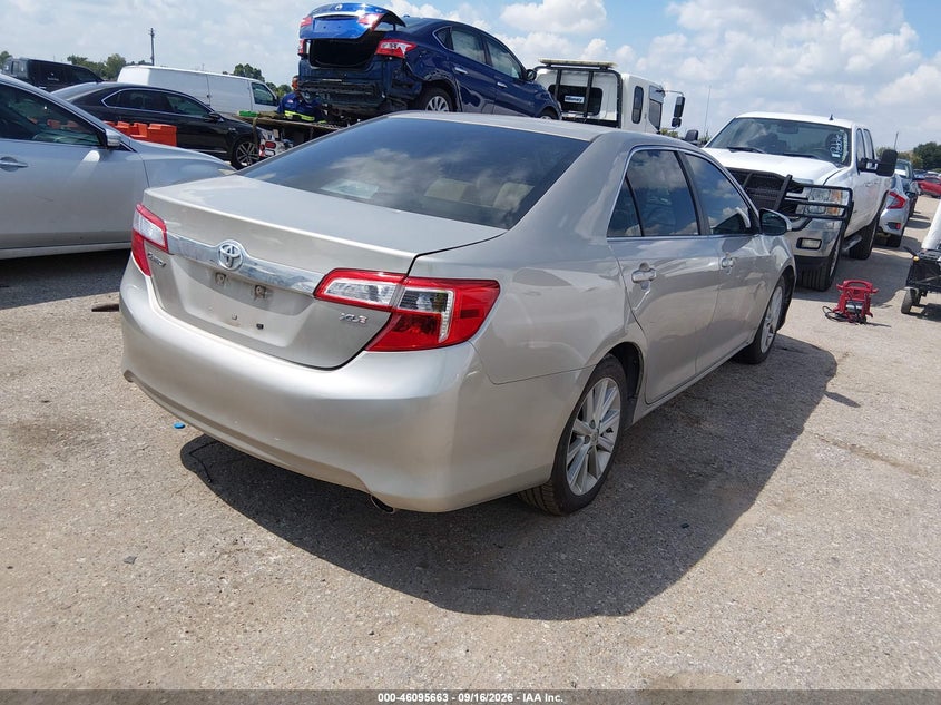2013 TOYOTA CAMRY auction photo 4