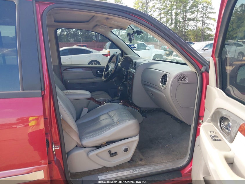 2005 GMC ENVOY auction photo 5