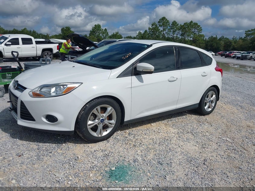 Vin: 1fadp3k21el132144, lot: 46595305, ford focus se 20142